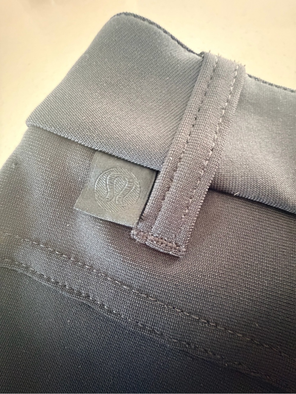 Lululemon ABC Slim Fit 5 Pocket Warpstreme Performance Pants Charcoal Gray - Picture 4 of 5